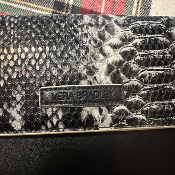 vera Bradley wristlet - Picture 4 of 9